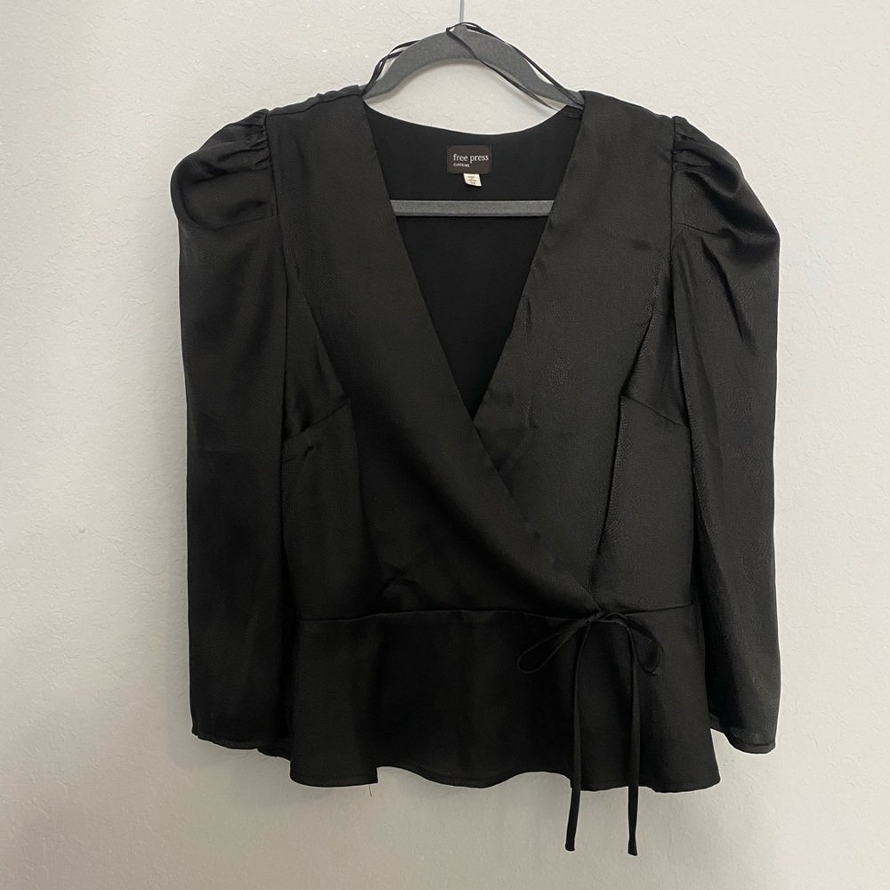 Free press M back top